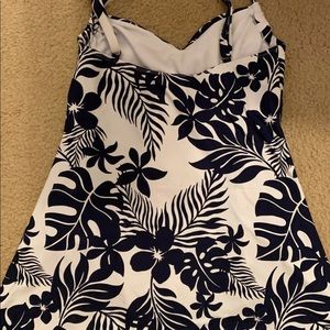 Swim suit